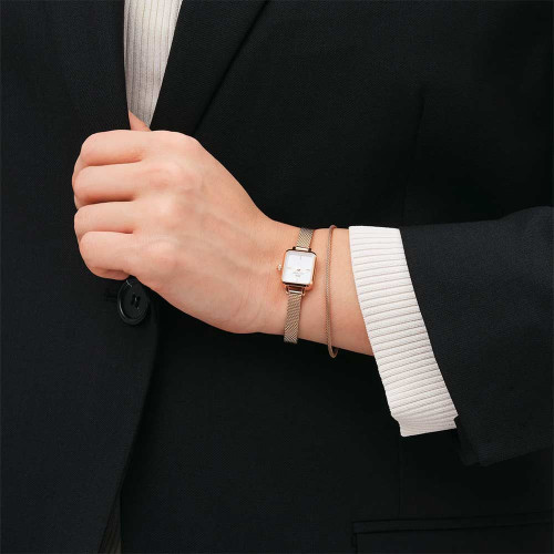 ساعت مچی دنیل ولینگتون زنانه مستطیلی ظریف رزگلد صفحه سفید DW-5514-L ساعت مچی دنیل ولینگتون زنانه مستطیلی ظریف رزگلد صفحه سفید DW-5514-L