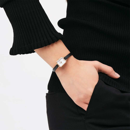 ساعت دنیل ولینگتون زنانه بند چرم مستطیلی ظریف رزگلد DW-5518-L ساعت دنیل ولینگتون زنانه بند چرم مستطیلی ظریف رزگلد DW-5518-L